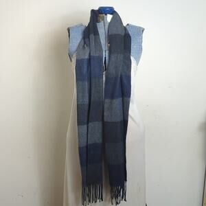 Window Pane Plaid Made in Italy Scarf Soft